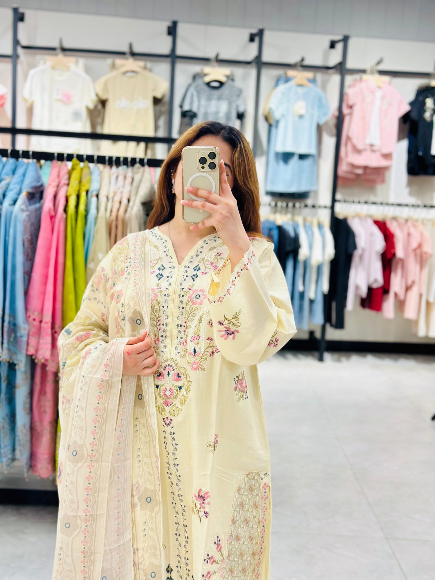 EMBROIDERED 3PC STITCH LAWAN SUIT