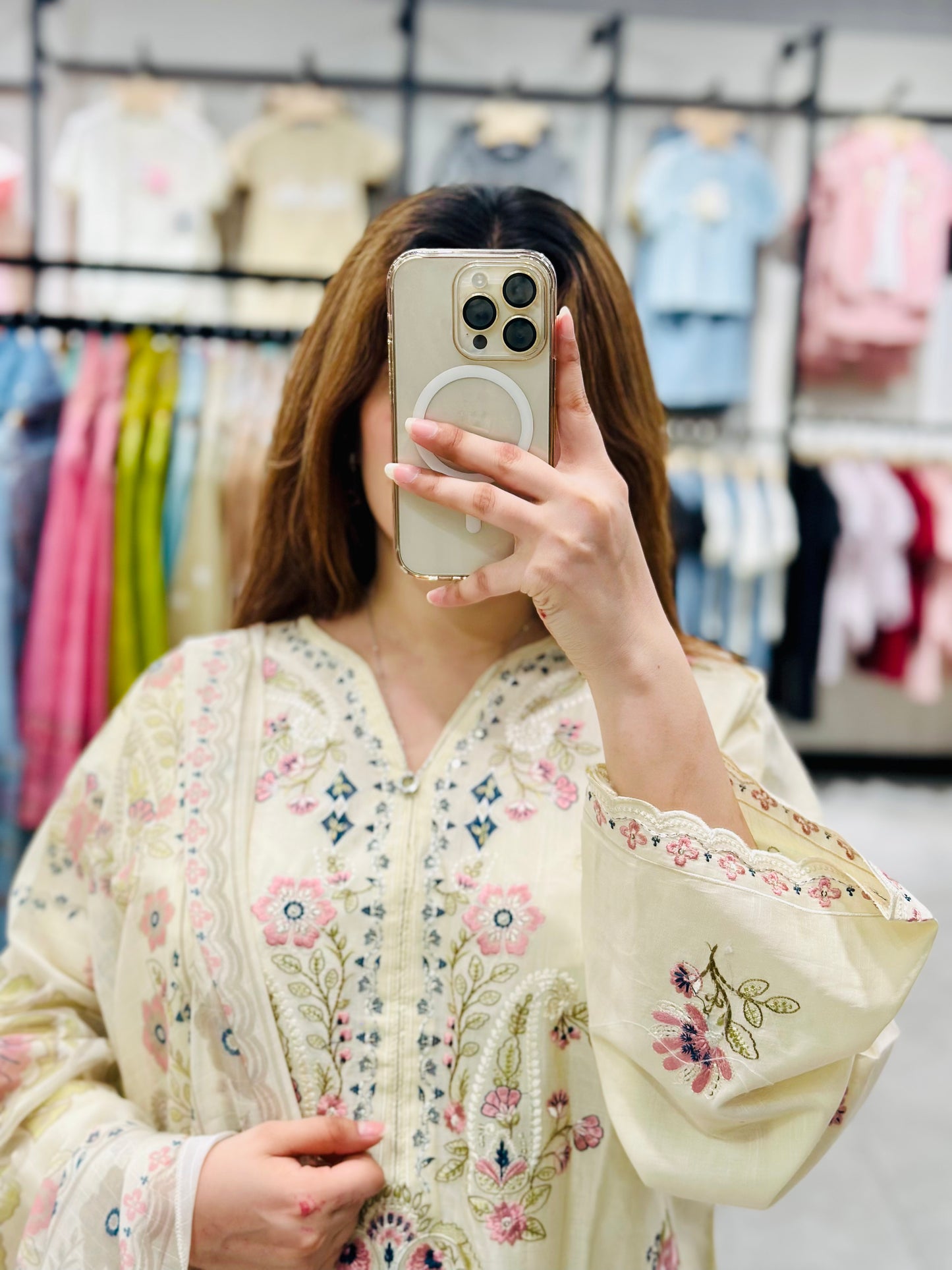 EMBROIDERED 3PC STITCH LAWAN SUIT