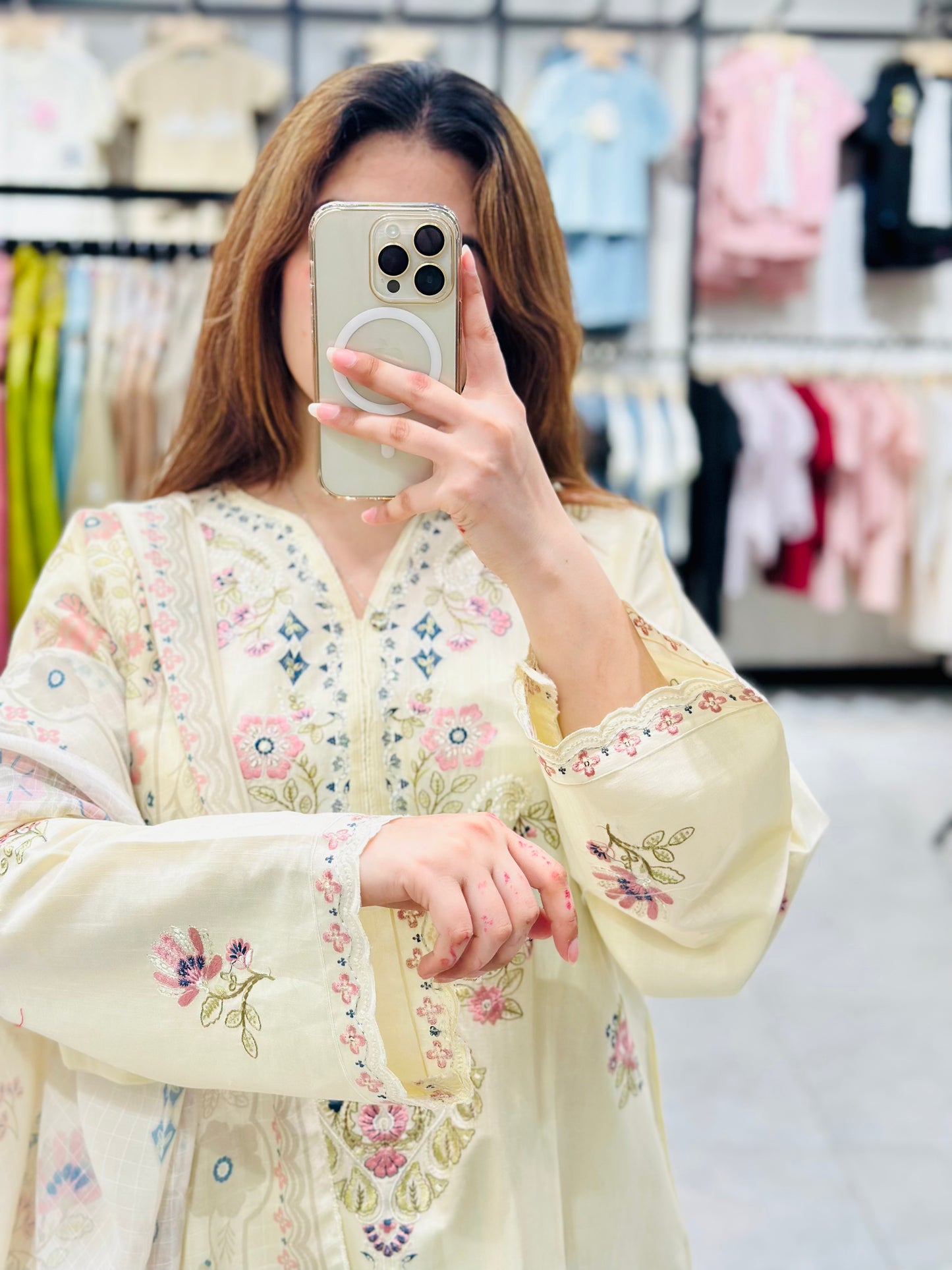 EMBROIDERED 3PC STITCH LAWAN SUIT