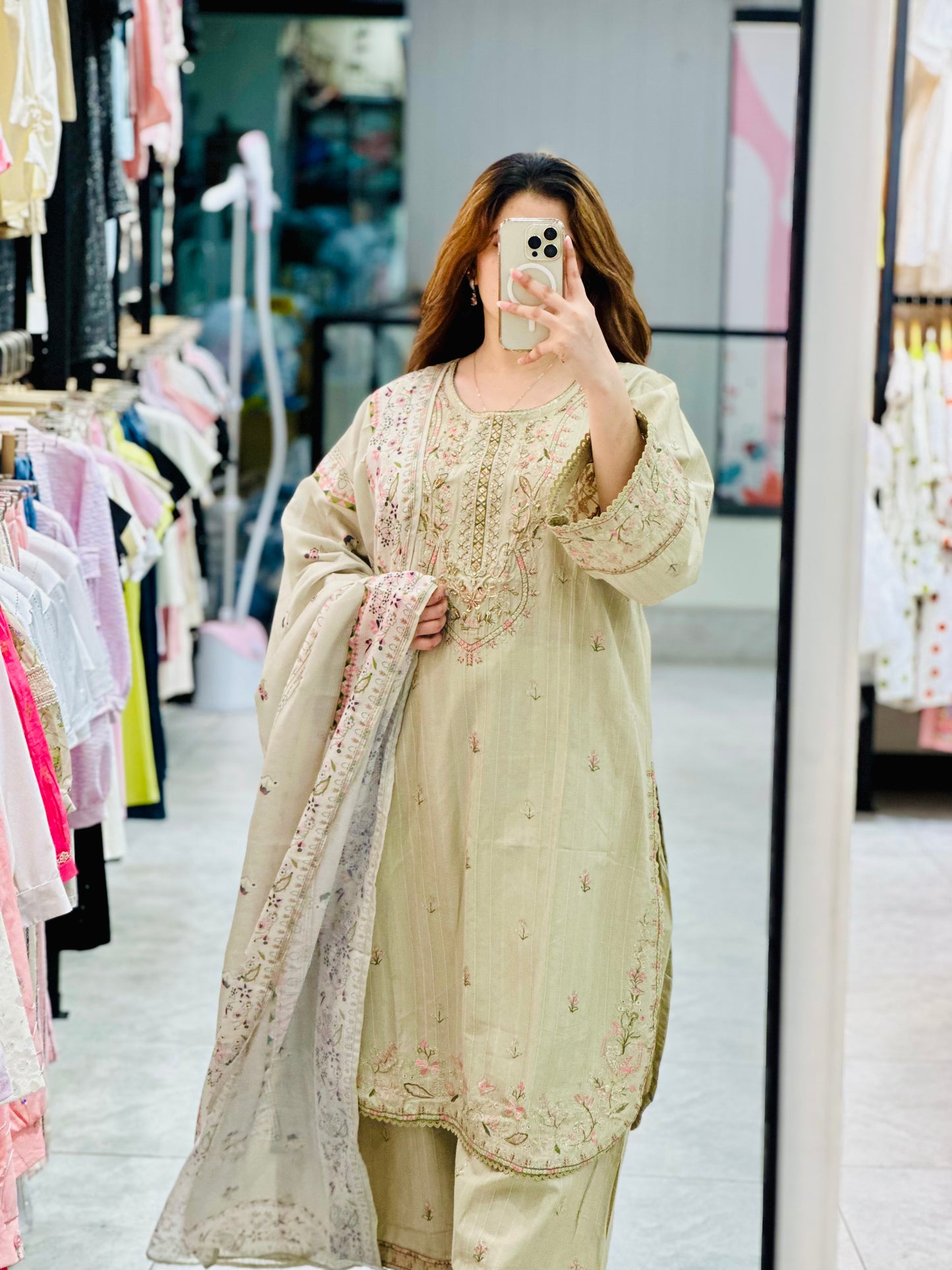 EMBROIDERED 3PC STITCH LAWAN SUIT